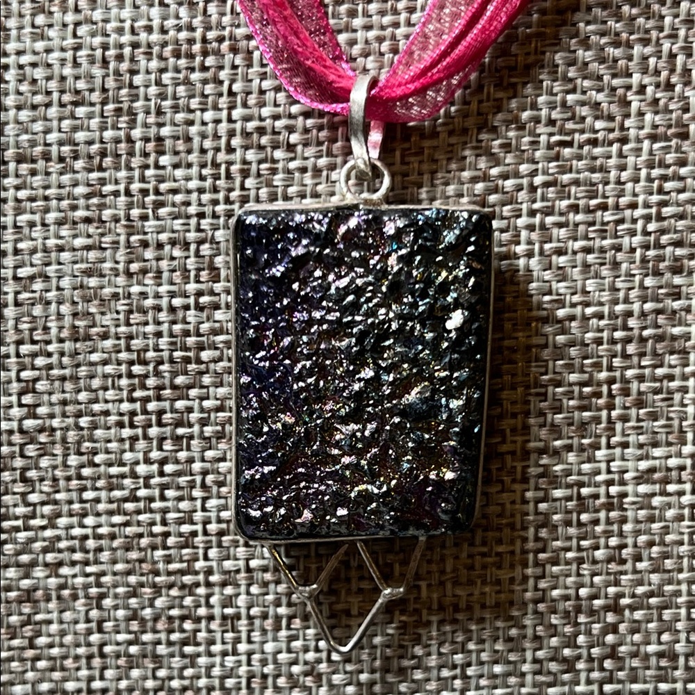 Artisan druzy style pendant on pink ribbon necklace - Picture 1 of 10